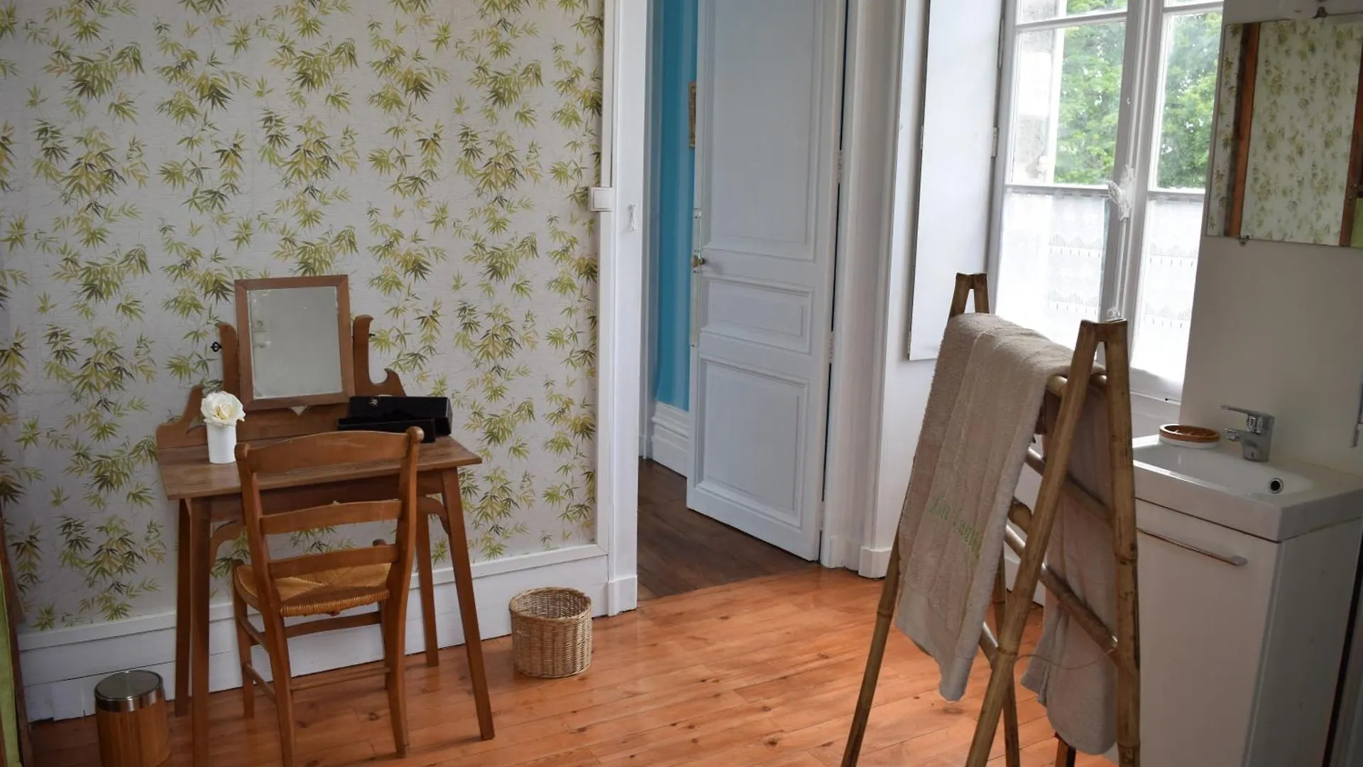 Bed & Breakfast Chateau De La Luardaye Saint-Martin-sur-Oust France